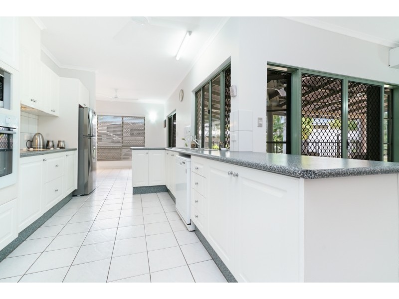 10 Lobelia Court, Rosebery NT 0832