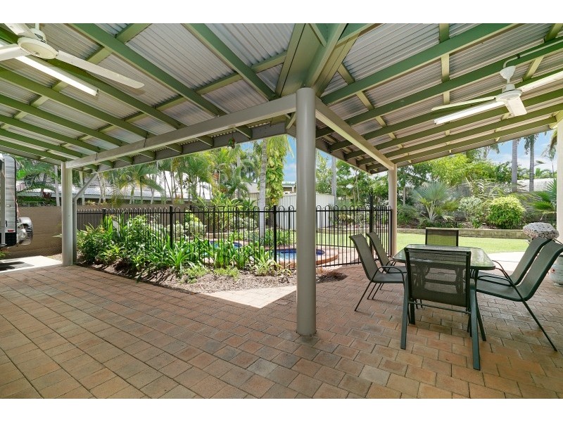 10 Lobelia Court, Rosebery NT 0832