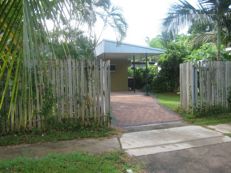 2/8 Hakea Street, Nightcliff NT 0810