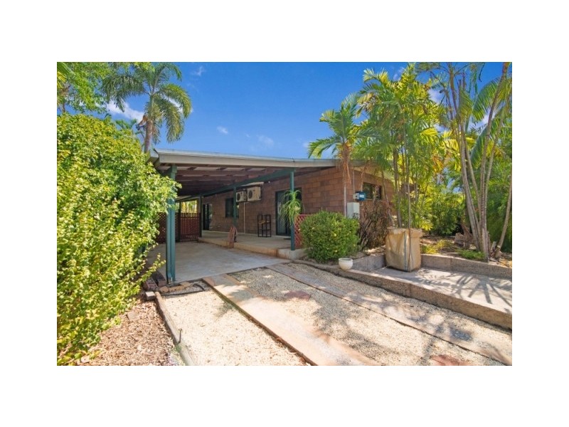 28 Bagshaw Crescent, Gray NT 0830