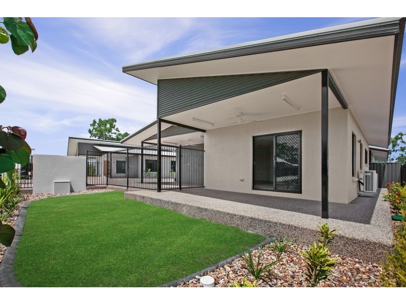 2/151 Lind Road, Johnston NT 0832