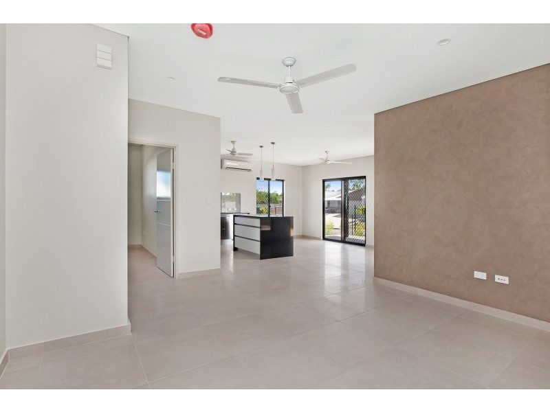 2/151 Lind Road, Johnston NT 0832