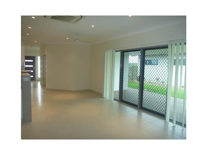 11 Hobart Street, Johnston NT 0832