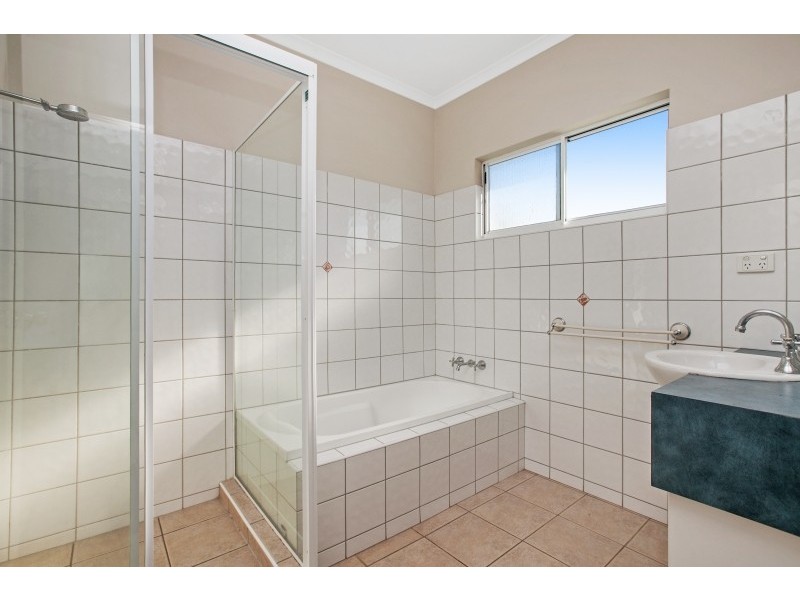 10/5 St John Court, The Gardens NT 0820