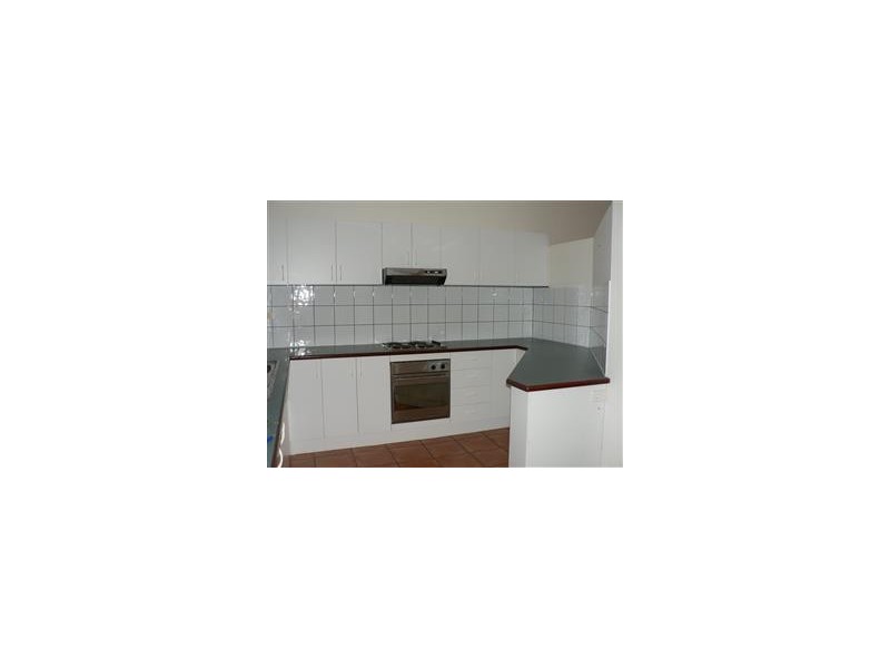 18/11 Chong Wee Avenue, Woolner NT 0820