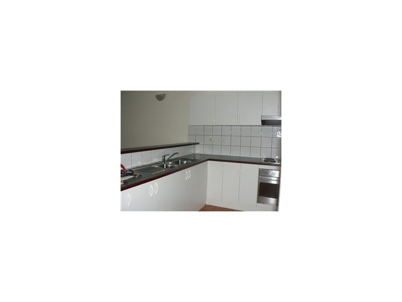 18/11 Chong Wee Avenue, Woolner NT 0820