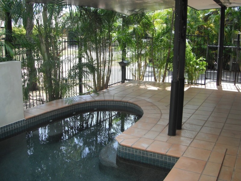 1/8 Sovereign Circuit, Coconut Grove NT 0810