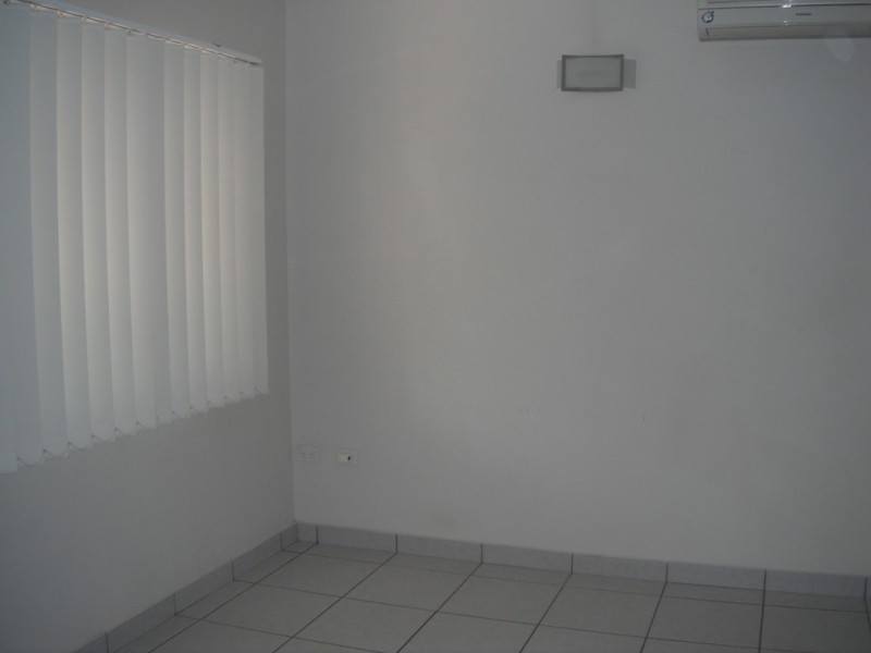 1/8 Sovereign Circuit, Coconut Grove NT 0810