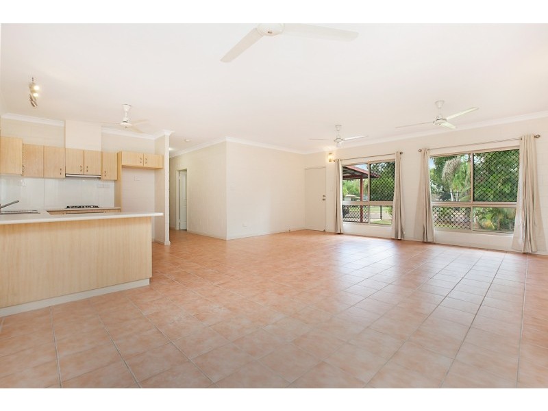 14 Favenc Court, Moulden NT 0830