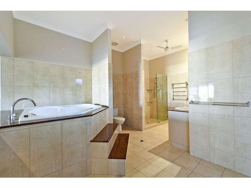 5 Castlemaine Close, Bayview NT 0820