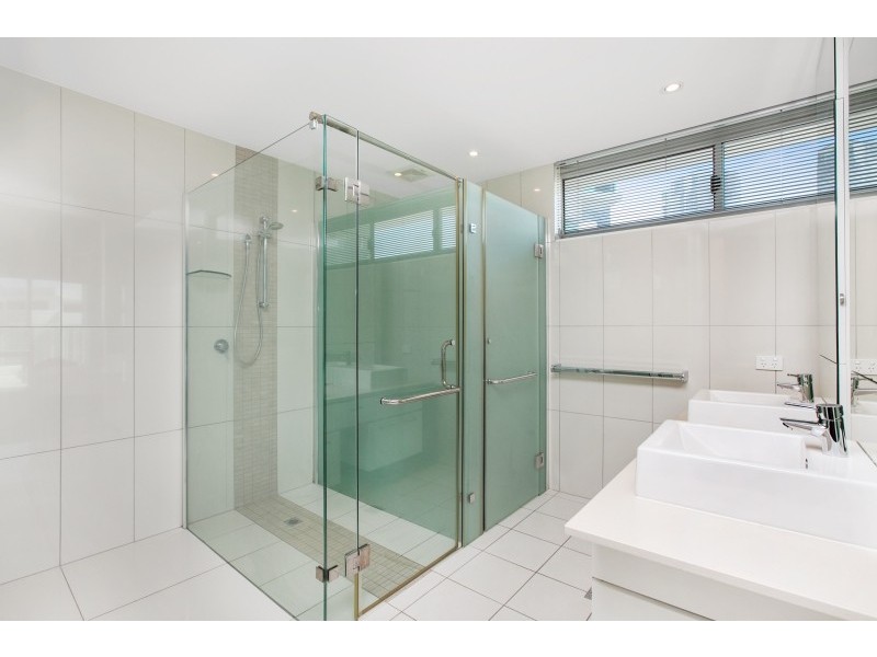 9014/27 Woods Street, Darwin NT 0800