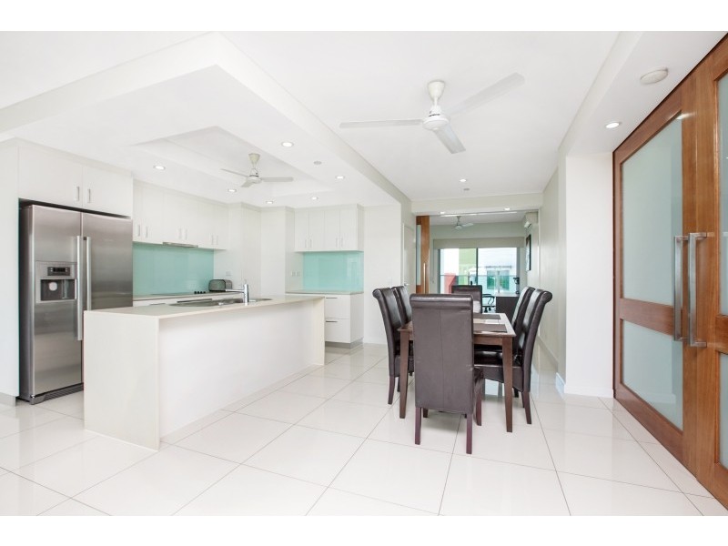 9014/27 Woods Street, Darwin NT 0800