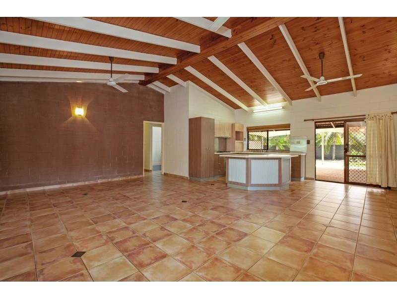 15 Compass Court, Woodroffe NT 0830