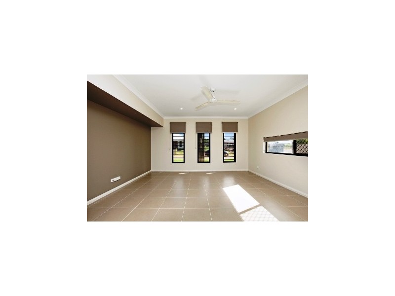 14 Cabrini Street, Bellamack NT 0832