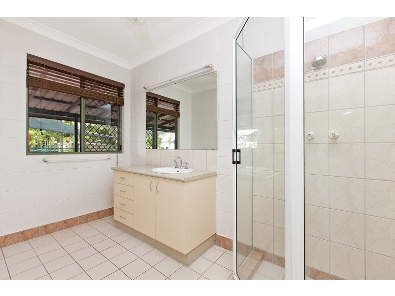 2 Lobelia Court, Rosebery NT 0832