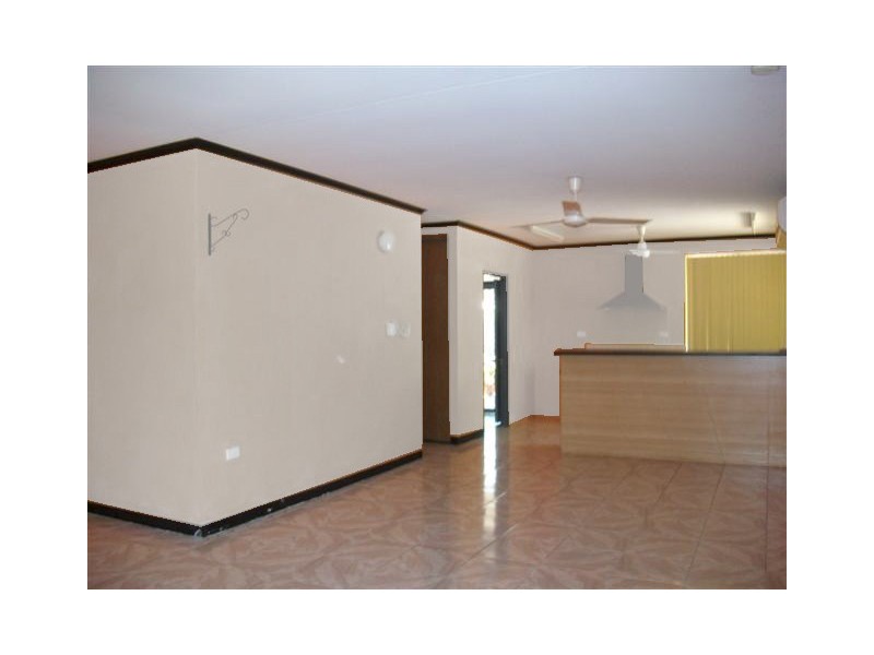 17 Kafcaloudes Crescent, Moulden NT 0830