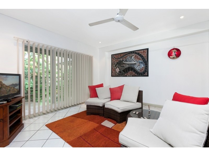 2/8 Gardens Road, The Gardens NT 0820