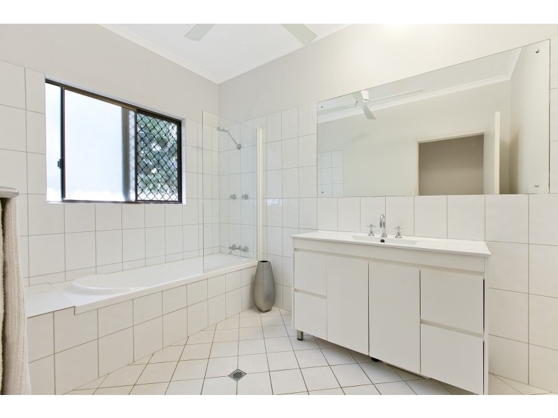 10 Renwick Court, Gray NT 0830