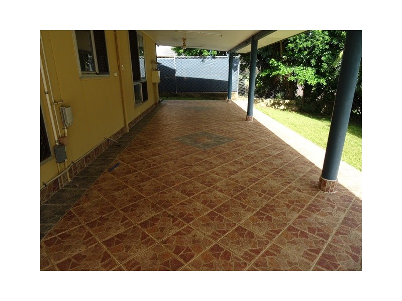 4 Hodgson Drive, Leanyer NT 0812