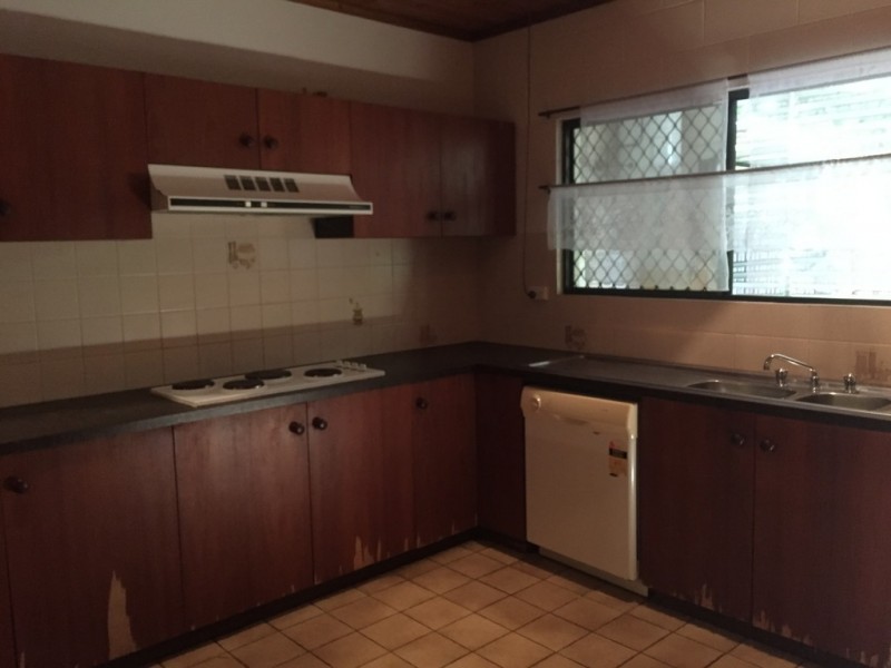 2/6 Abbott Crescent, Malak NT 0812