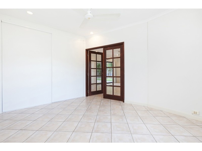 11 Lancewood Street, Rosebery NT 0832