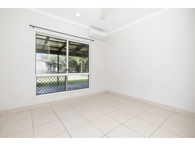 20 Zenith Cresent, Woodroffe NT 0830