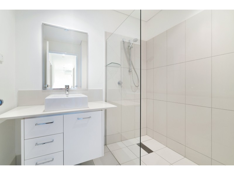 6007/27 Woods Street, Darwin NT 0800