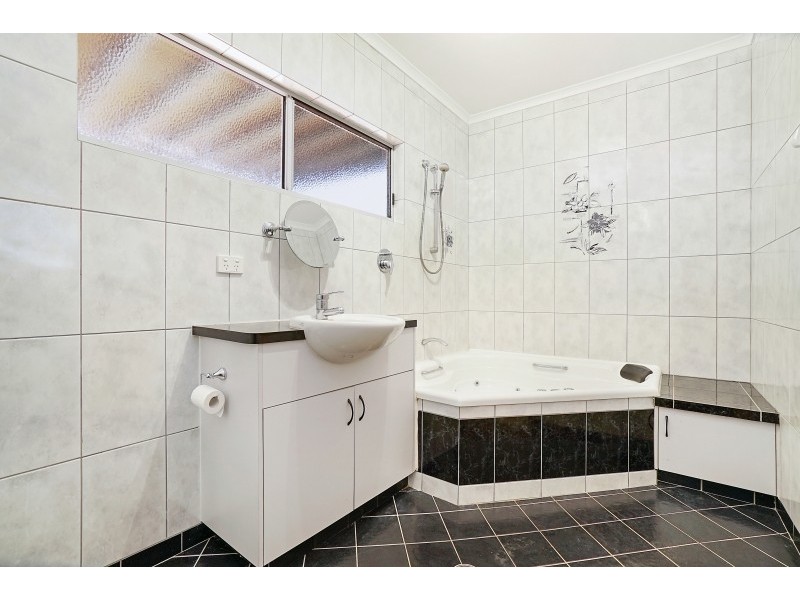27 Lauder Street, Herbert NT 0836
