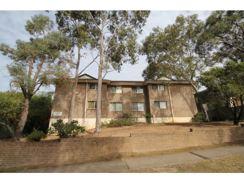2/120 Railway Street, Granville NSW 2142