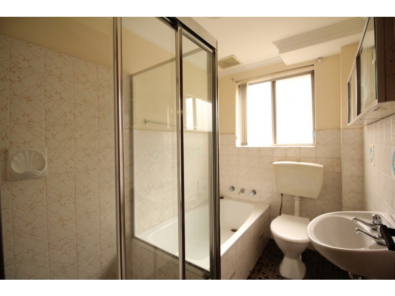 1/10 Queens Avenue, Parramatta NSW 2150