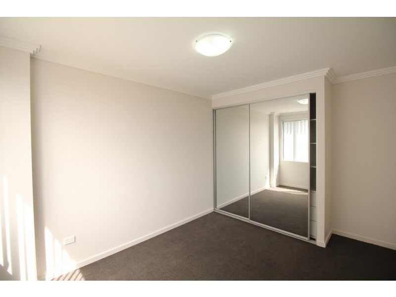 17/2-4 Belinda Place, Mays Hill NSW 2145