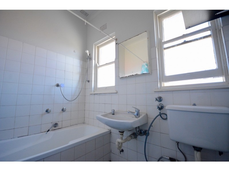 10/12 Dellwood Street (located above Post Office), South Granville NSW 2142