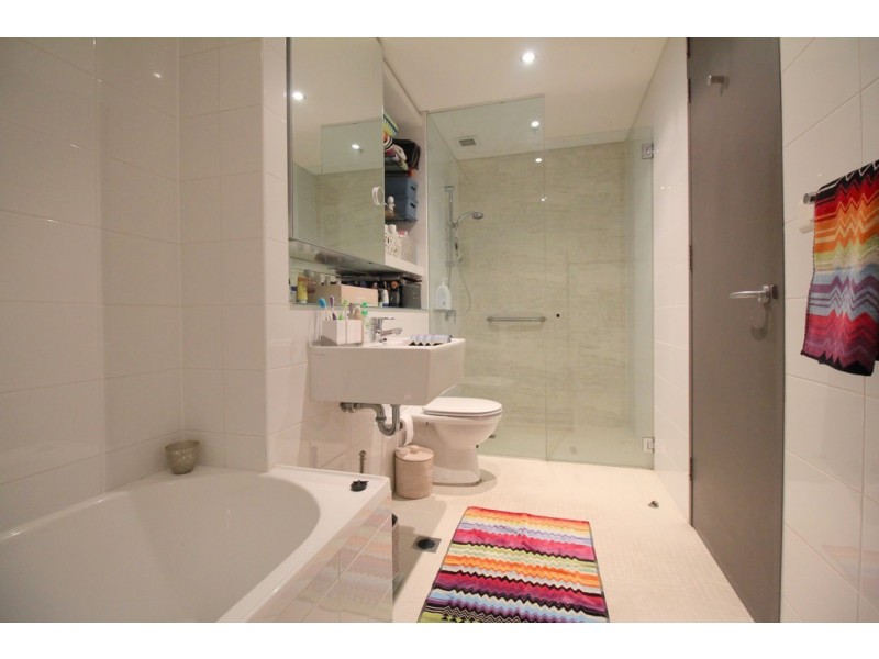 206/7 STERLING CIRCUIT, Camperdown NSW 2050