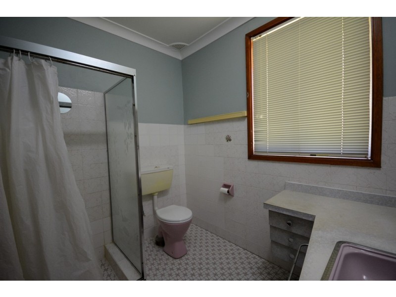 25 Sixth Avenue, West Hoxton NSW 2171