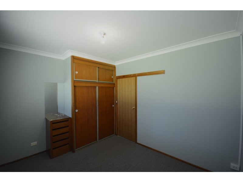 25 Sixth Avenue, West Hoxton NSW 2171