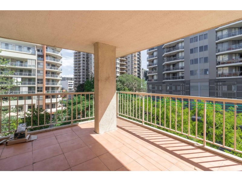 27/2 Charles Street, Parramatta NSW 2150