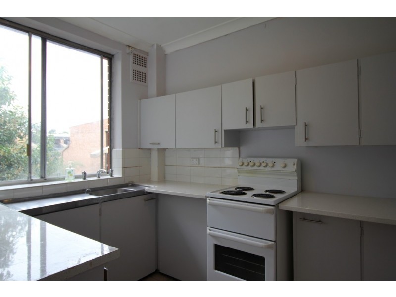 28/2 Pitt Street, Parramatta NSW 2150