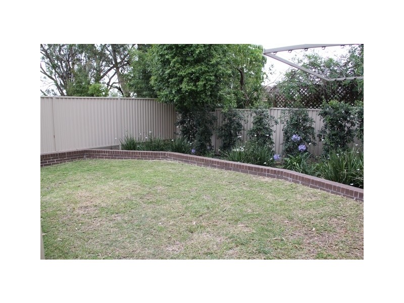 61A Burrabogee Road, Toongabbie NSW 2146