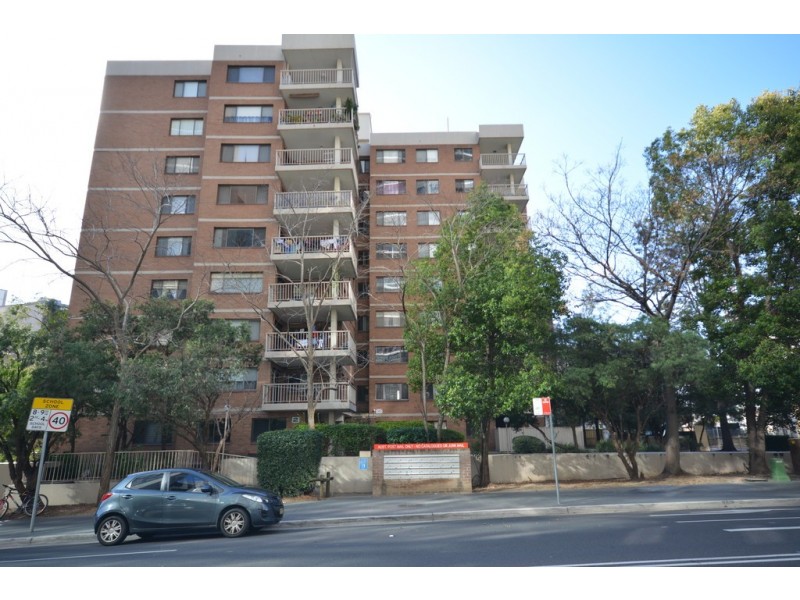 11/2 Charles Street, Parramatta NSW 2150