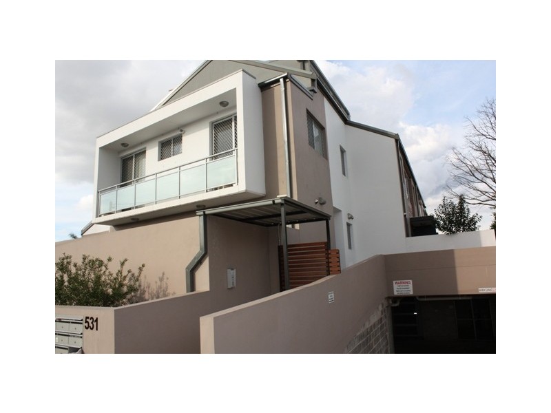 2/531 WOODVILLE ROAD, Guildford NSW 2161