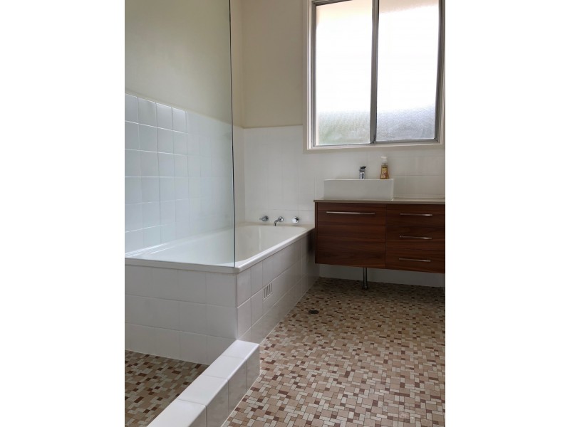 4 Robyn Street, Northmead NSW 2152