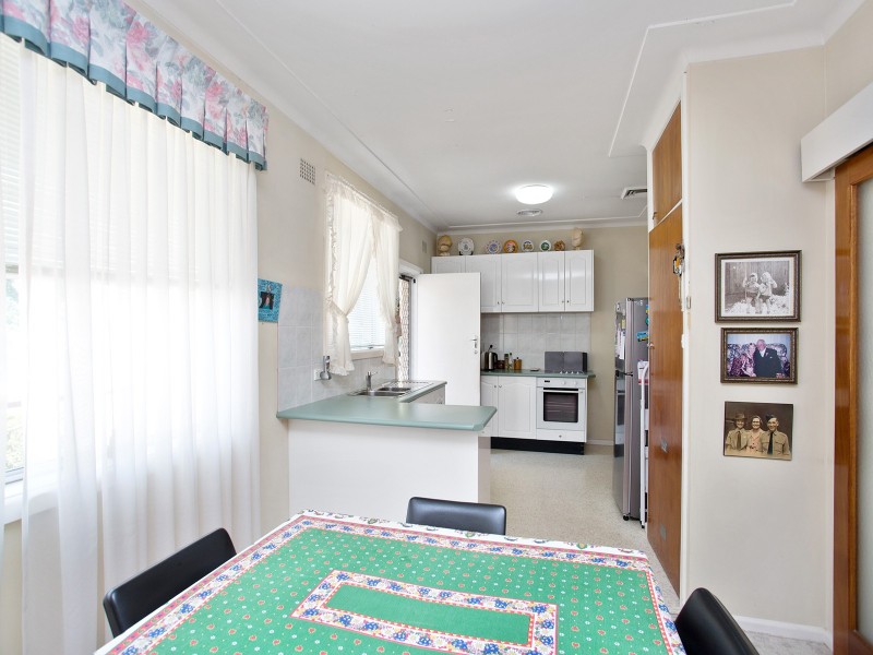 18 Wyuna Place, Oatlands NSW 2117