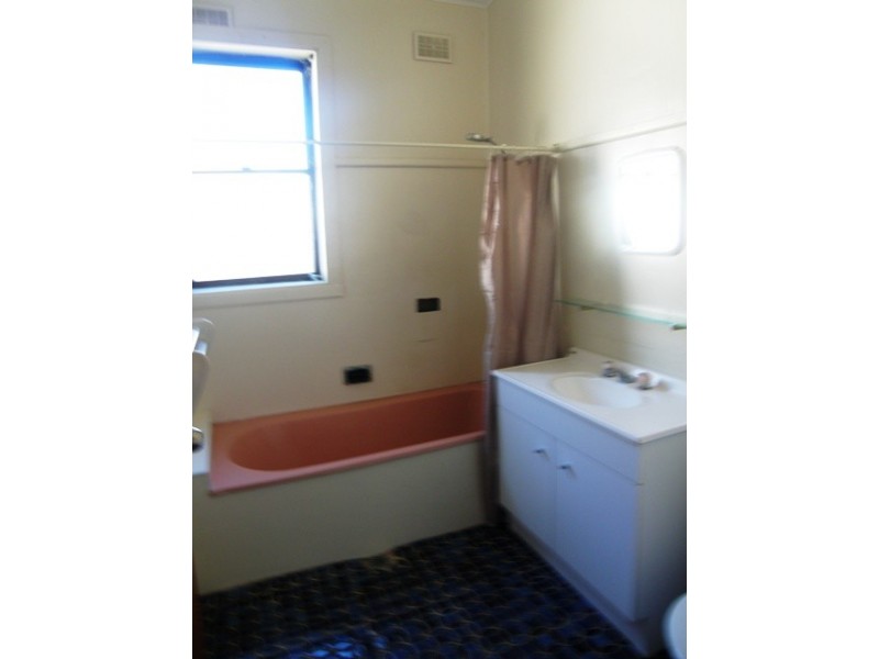 105 Toongabbie, Toongabbie NSW 2146