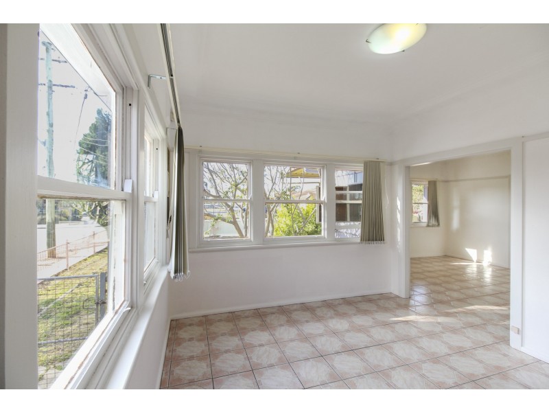 12 Fifth Avenue, Blacktown NSW 2148