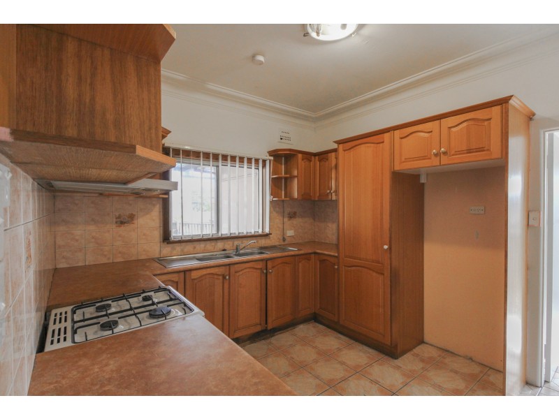 12 Fifth Avenue, Blacktown NSW 2148