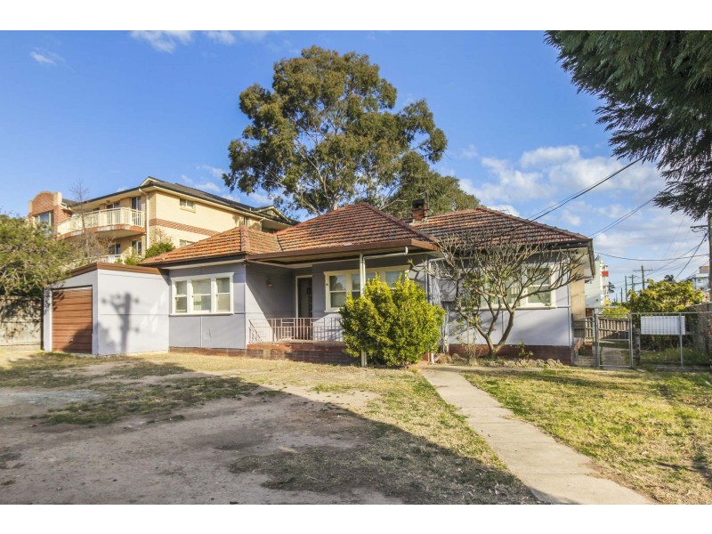 12 Fifth Avenue, Blacktown NSW 2148