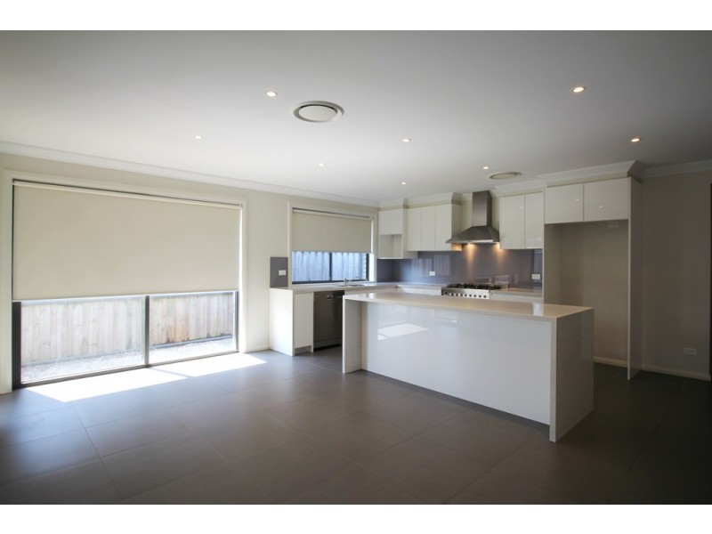 7 Emperor Avenue, The Ponds NSW 2769