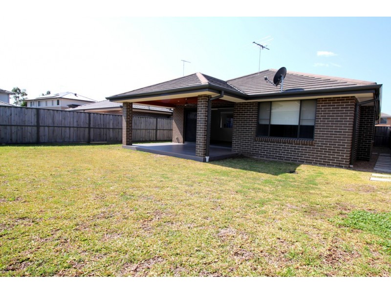 7 Emperor Avenue, The Ponds NSW 2769