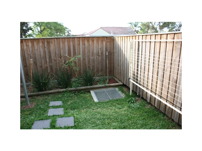 2/531 Woodville Road, Guildford NSW 2161