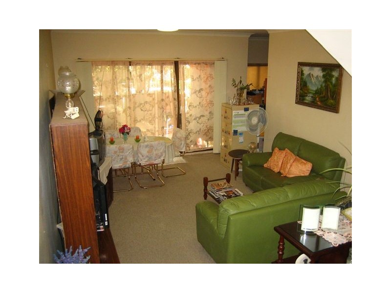 2/24 Helen St, Westmead NSW 2145